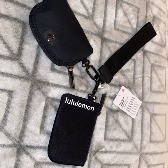 NEW LULULEMON Dual Pouch Wristlet - Picture 4 of 16